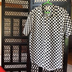 Vans Shirts - Vans checkerboard short sleeve button down shirt Vans Shirts - Vans checkerboard short sleeve button down shirt